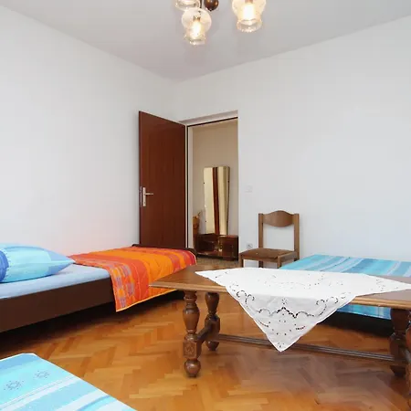 Apartment 5998a Slatine